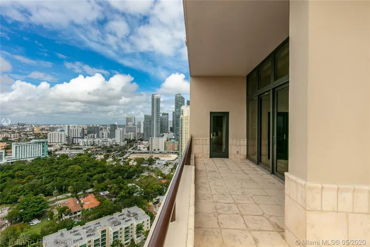 Villa Regina Condo #T206 image #28