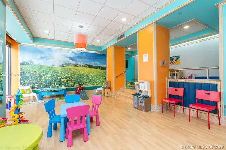 Villa Regina Condo #T206 image #38