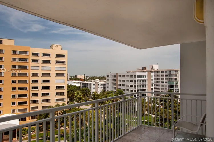 Sands of Key Biscayne #8M image #16