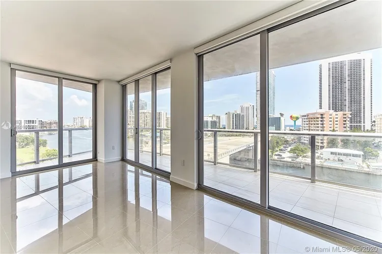 Beachwalk #T802 image #11