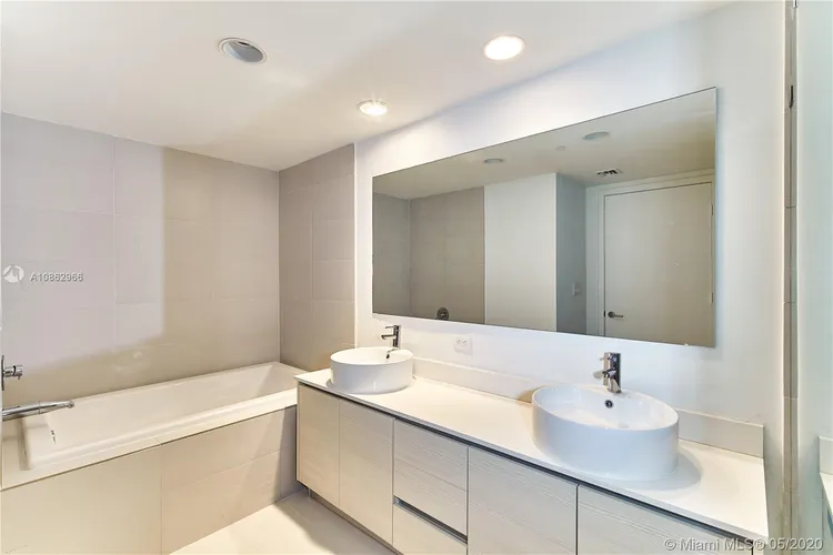 Beachwalk #T802 image #19