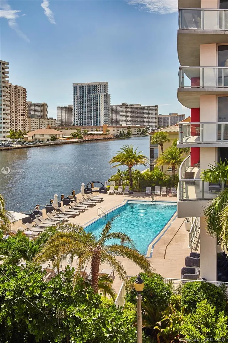 Beachwalk #T802 image #9