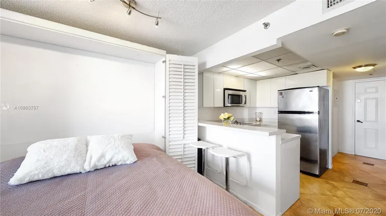 Brickell Key II #813 image #17