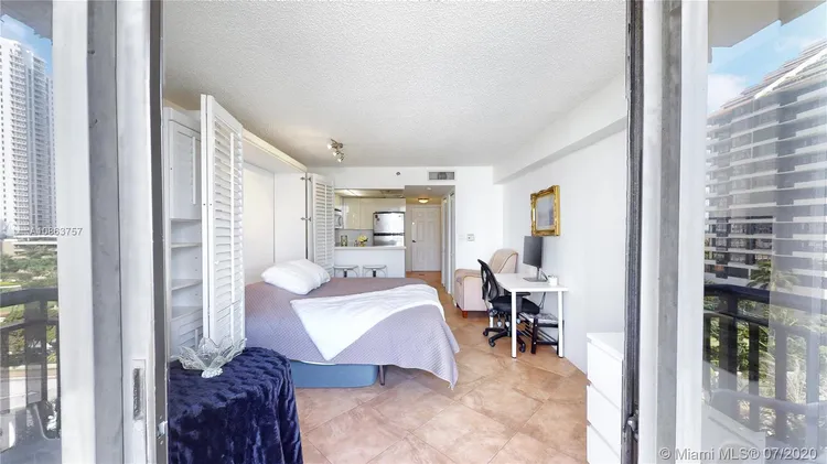 Brickell Key II #813 image #20