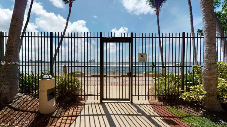 Brickell Key II #813 image #38