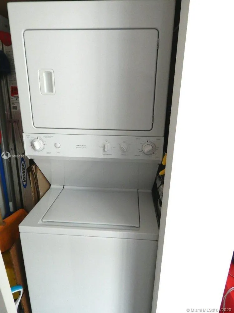 The Lofts at Hollywood Station #103 image #8