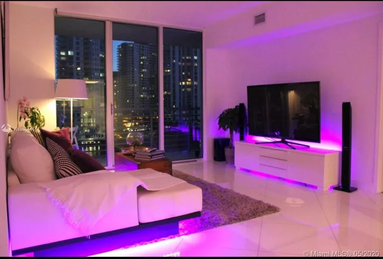 One Miami #907 image #6