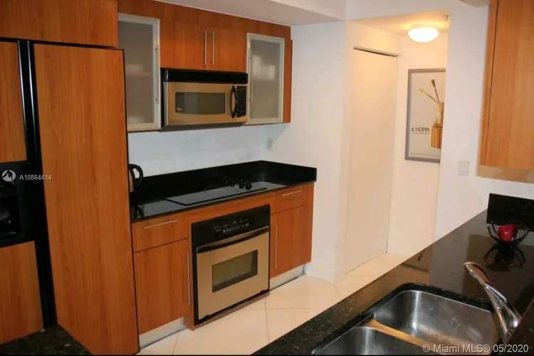 One Miami #907 image #8