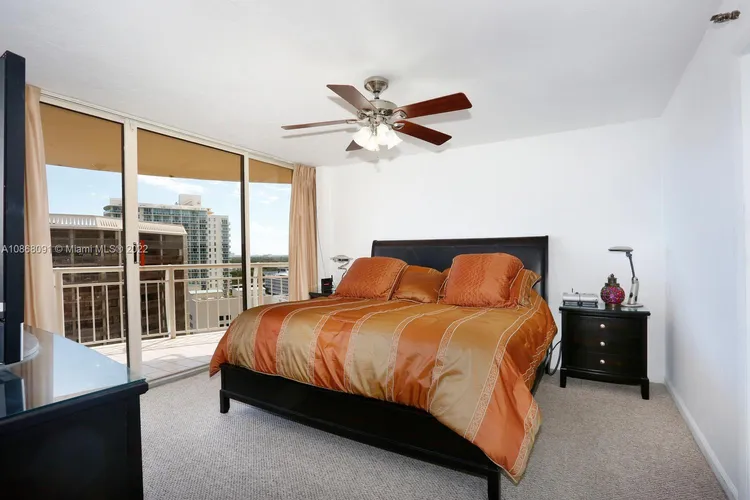 Grove Towers #P4A image #13