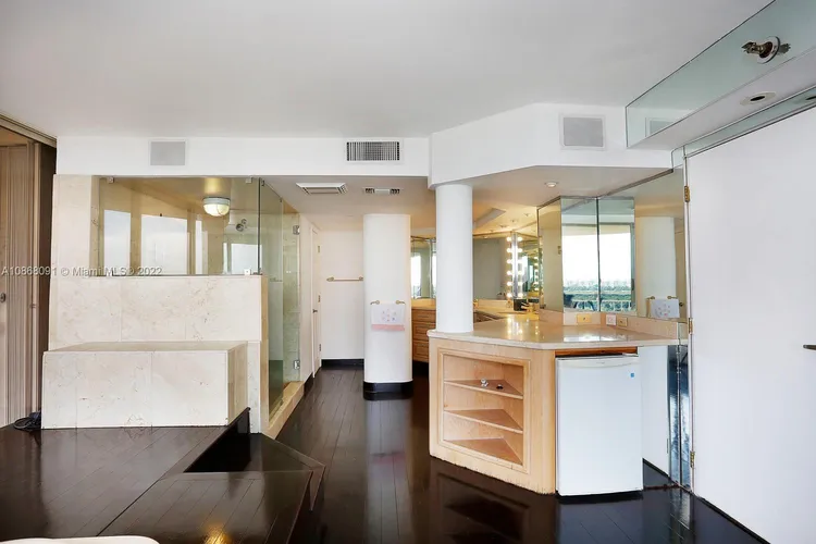 Grove Towers #P4A image #15