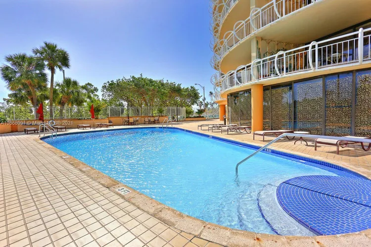 Grove Towers #P4A image #28