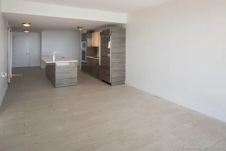 Icon Bay #2206 image #10