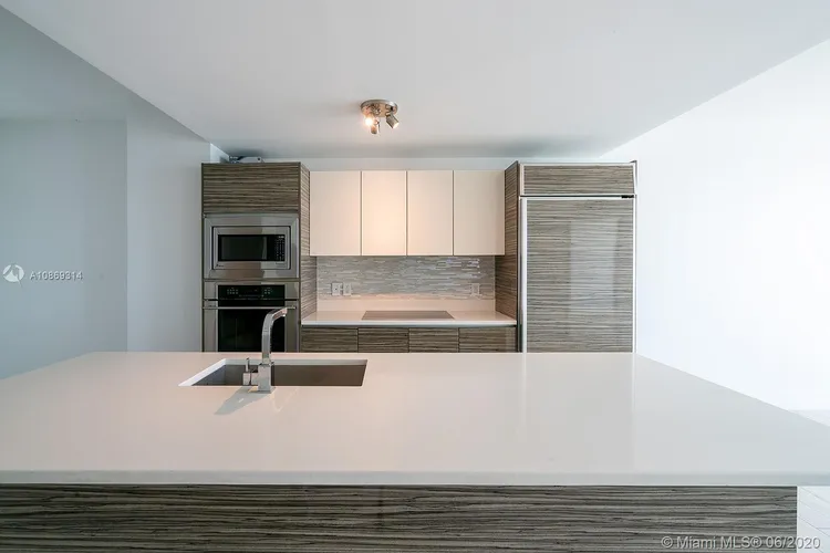 Icon Bay #2206 image #8