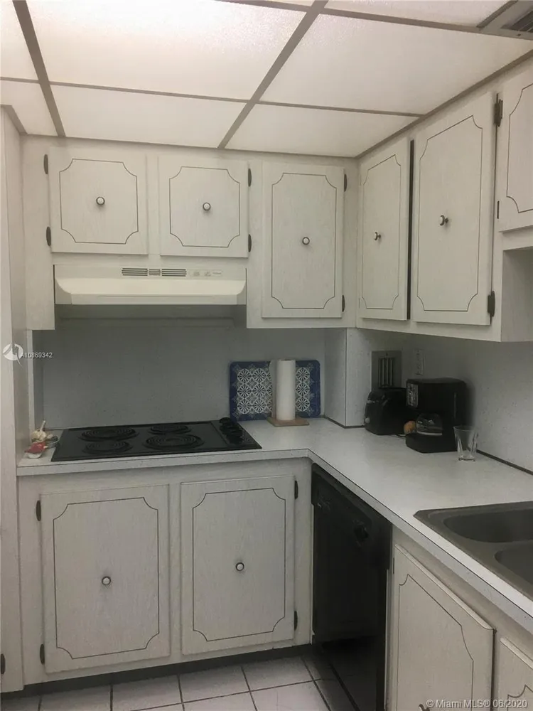 Gables Waterway Towers #211 image #6