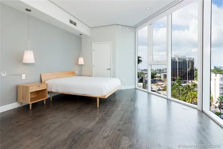 Paramount Bay #701 image #12