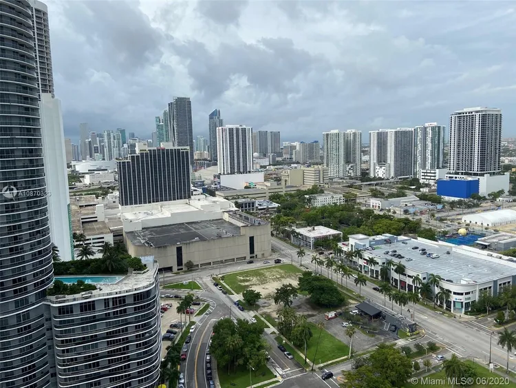 Quantum on the Bay #2819 image #22