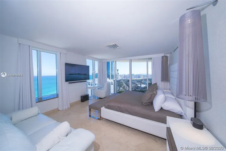 Ocean Three #3305 image #6