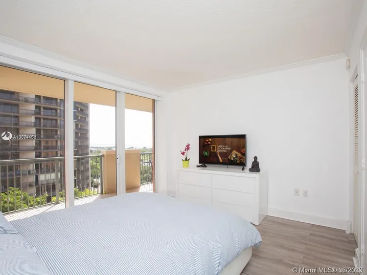 The Mutiny #1009 image #16