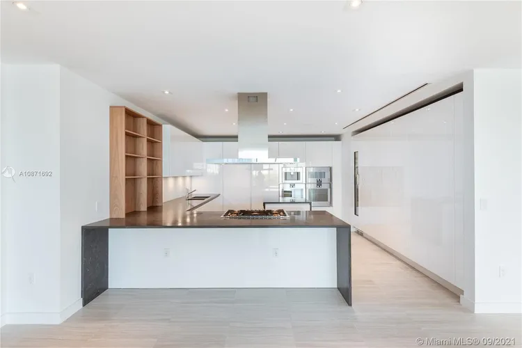 The Ritz-Carlton Residences Mid-Beach #427 image #11