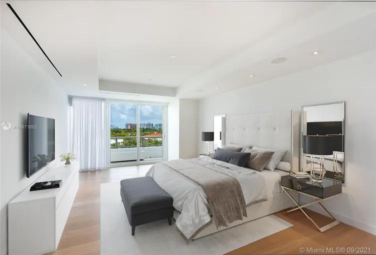 The Ritz-Carlton Residences Mid-Beach #427 image #12