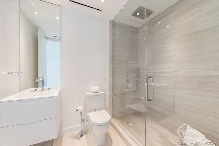 The Ritz-Carlton Residences Mid-Beach #427 image #19