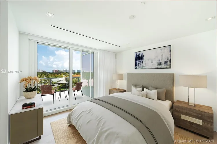 The Ritz-Carlton Residences Mid-Beach #427 image #20