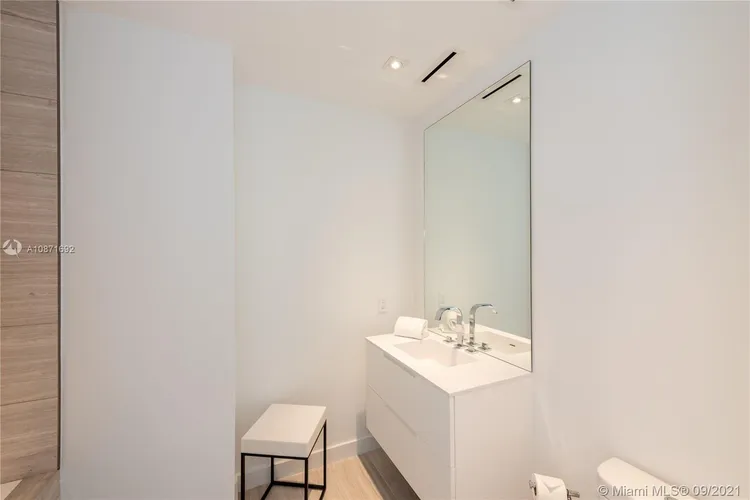 The Ritz-Carlton Residences Mid-Beach #427 image #21