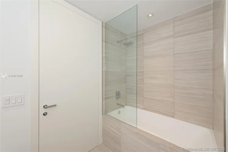 The Ritz-Carlton Residences Mid-Beach #427 image #22