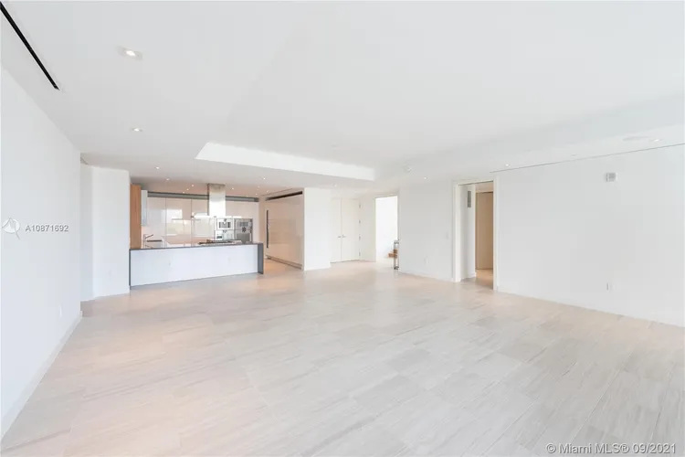 The Ritz-Carlton Residences Mid-Beach #427 image #41