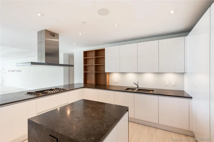 The Ritz-Carlton Residences Mid-Beach #427 image #43