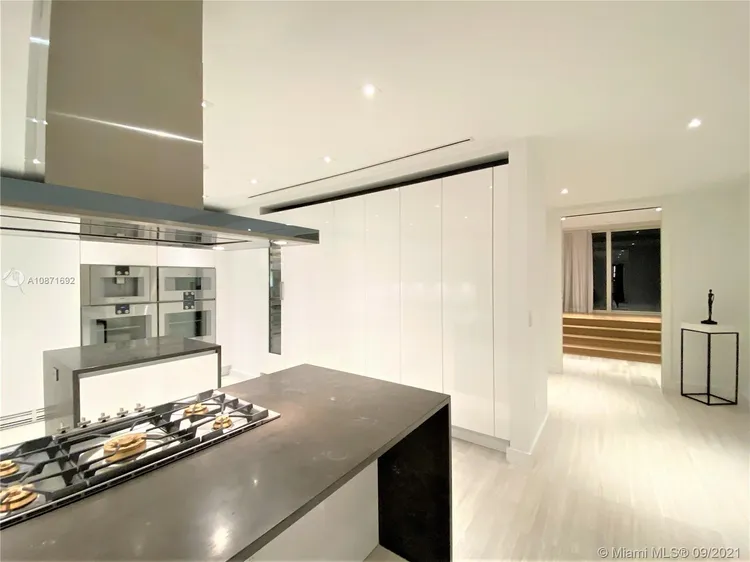 The Ritz-Carlton Residences Mid-Beach #427 image #44