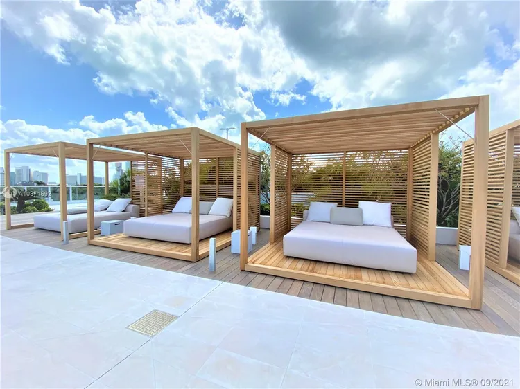 The Ritz-Carlton Residences Mid-Beach #427 image #68