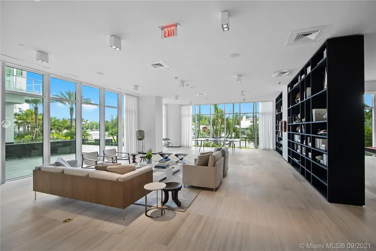 The Ritz-Carlton Residences Mid-Beach #427 image #81