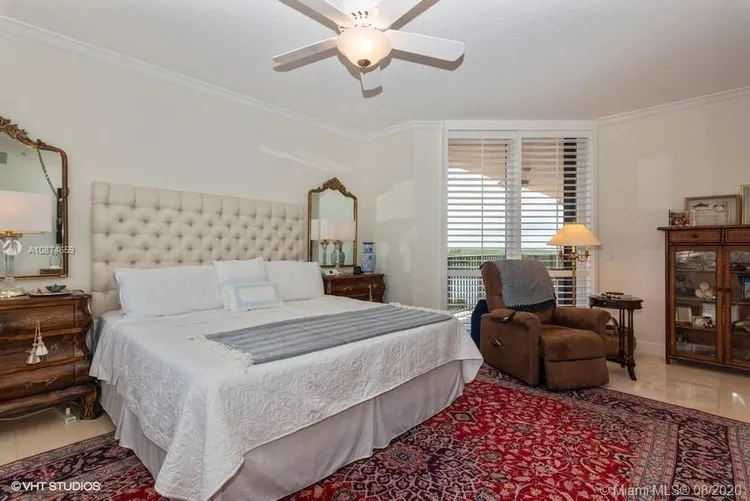 Verona Condo Deering Bay #501 image #16