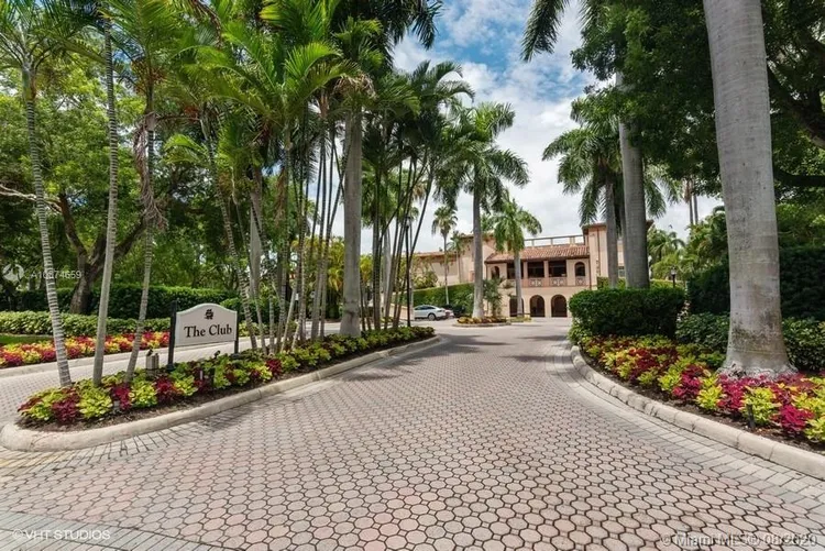 Verona Condo Deering Bay #501 image #25