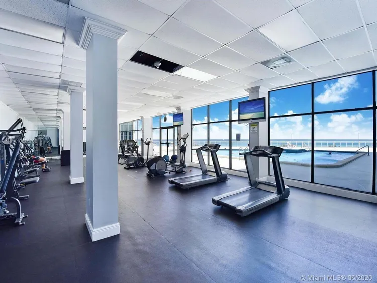 Burleigh House #823 image #16