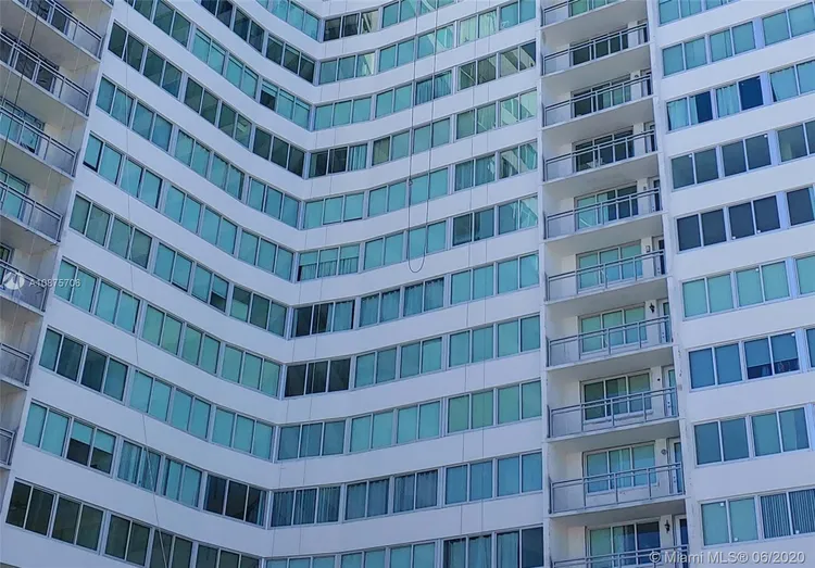 Burleigh House #823 image #22