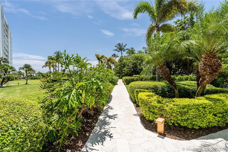 Sands of Key Biscayne #7J image #44
