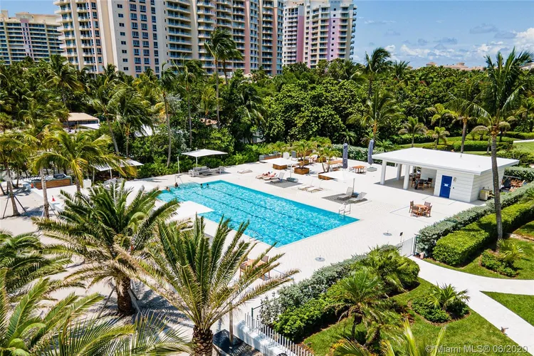 Sands of Key Biscayne #7J image #47