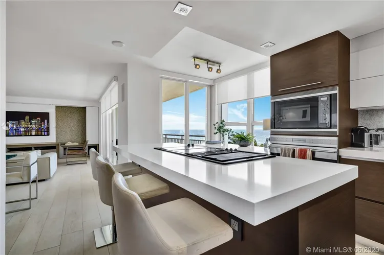Sands of Key Biscayne #7J image #9