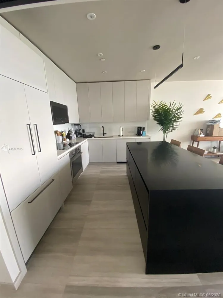 Belle Plaza #1004 image #10