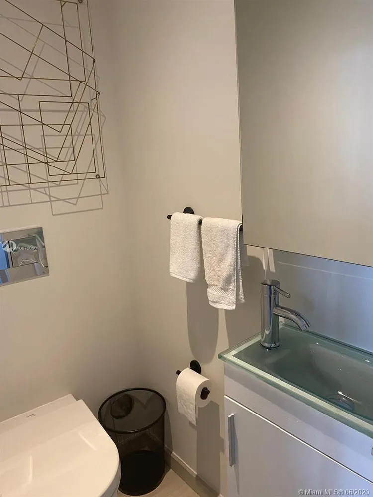 Belle Plaza #1004 image #17