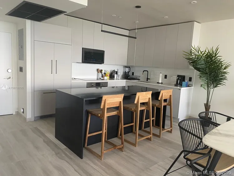 Belle Plaza #1004 image #8