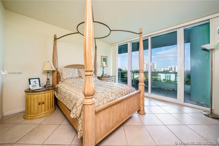 Santa Maria #906 image #12