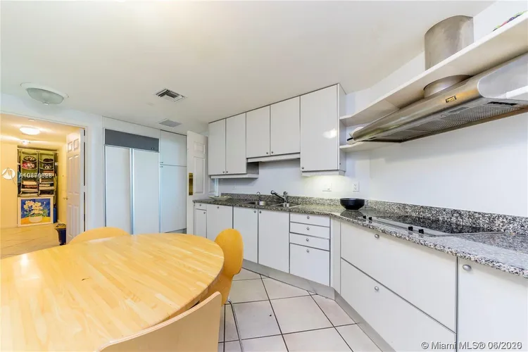 Santa Maria #906 image #9