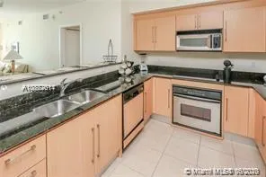 One Miami #UPH-01 image #9