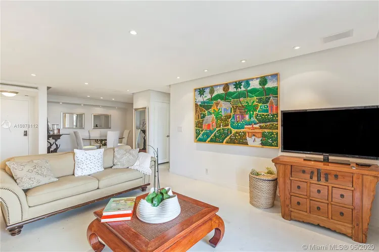 Towers of Key Biscayne #F604 image #13