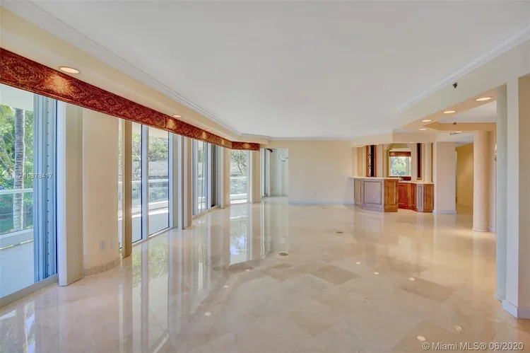 Williams Island 7000 #101 image #10