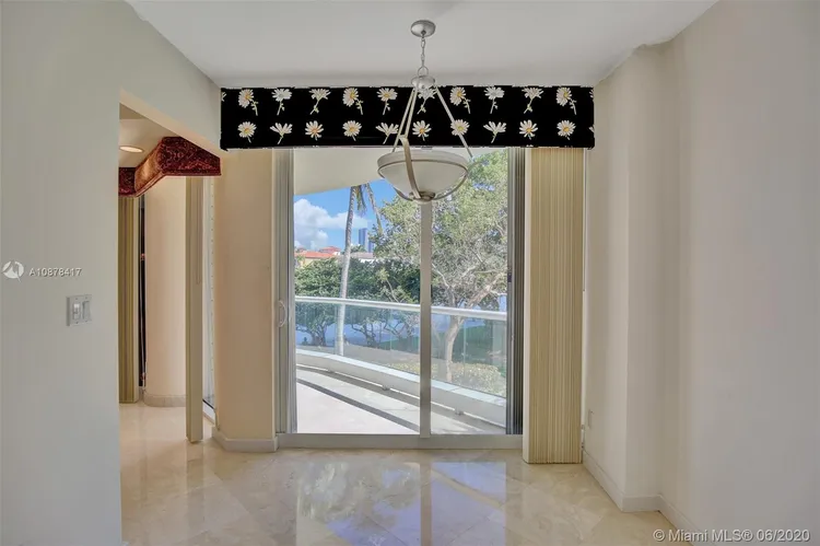 Williams Island 7000 #101 image #16