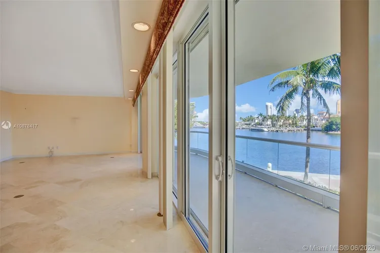 Williams Island 7000 #101 image #17